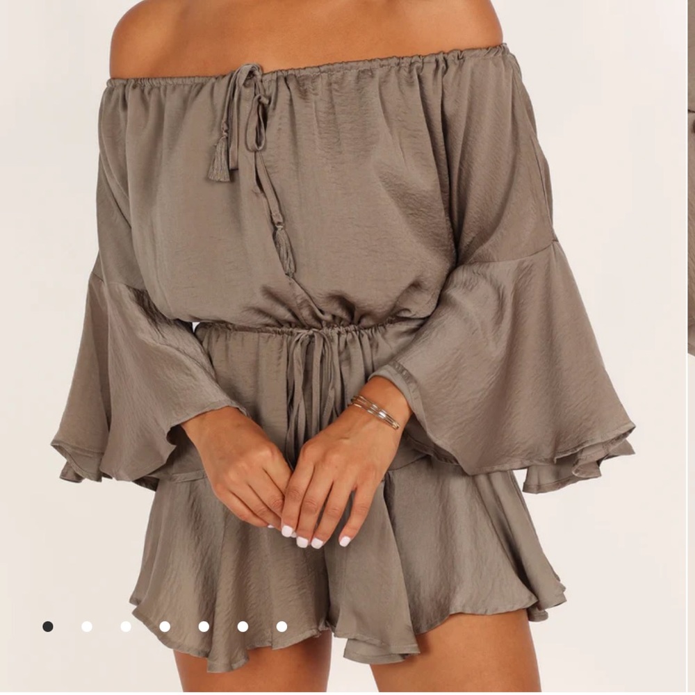 Off shoulder Romper in Olive